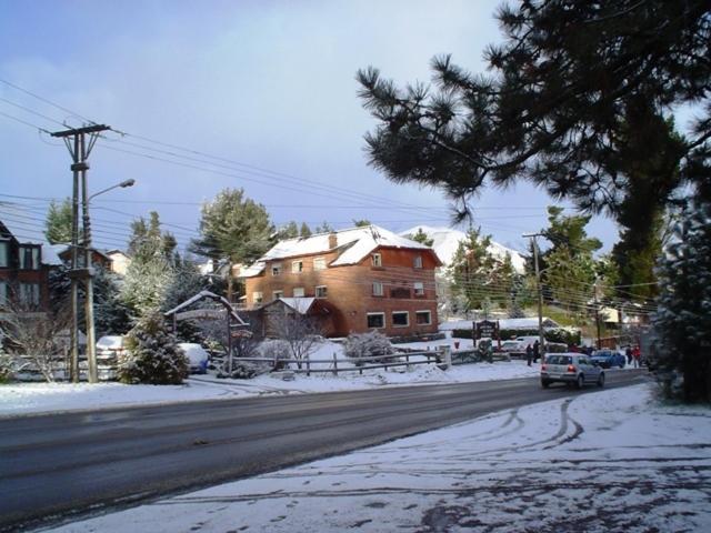 Hosteria Nuevo Pinar Bariloche Zewnętrze zdjęcie